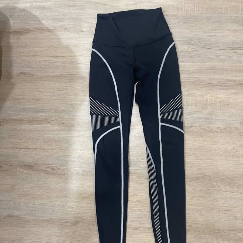 Lululemon Channel Your Energy Tights- Full Length- 28”- Size 2 (XS)